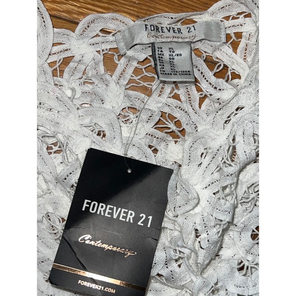 Forever 21 White Lace Knit Sleeveless Crop Top - Girls / Juniors - XL - Picture 2 of 5